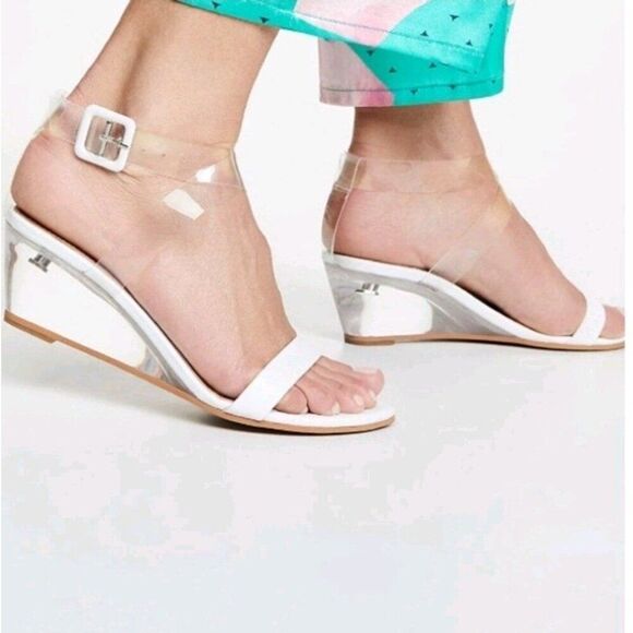 NIB Matiko - 40/10 White Heely Clear Lucite White Wedge Sandals Summer Chic - Picture 1 of 11